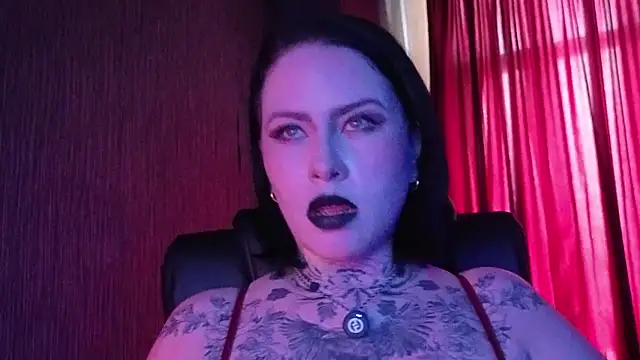 Mistressolivia07 live sex cam