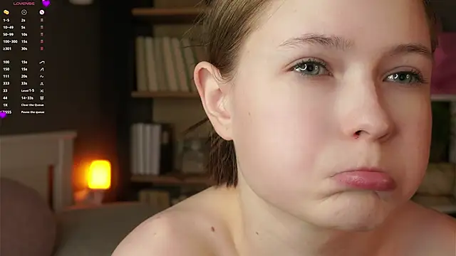 LynHillaire's cam snapshot