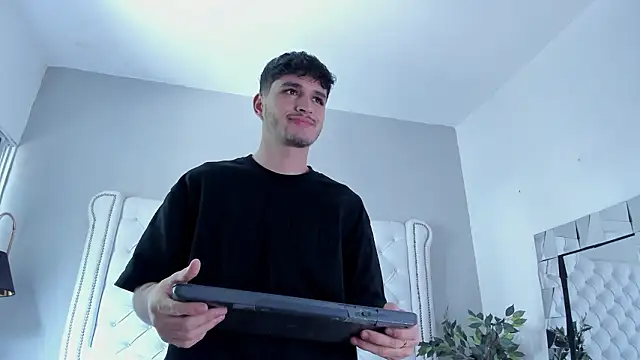 LiamMuller live sex cam