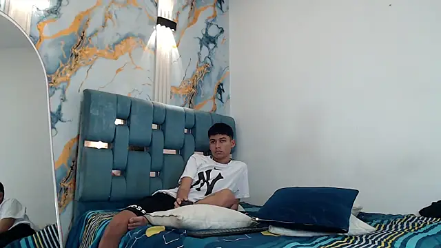 HORNY_PRETTY live sex cam