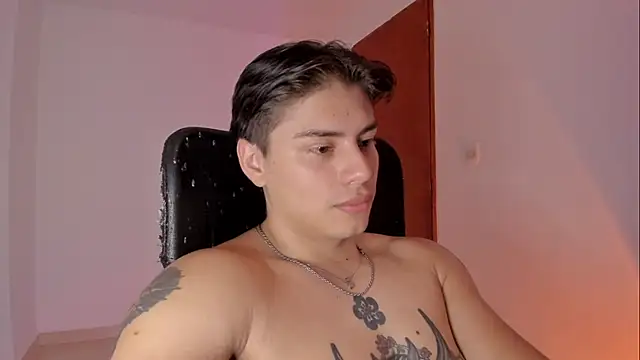 Giordano_Russo live sex cam