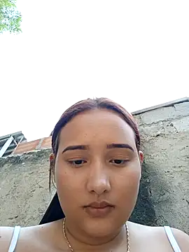 young_dairy01's cam snapshot