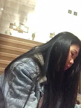 las-bella's cam snapshot