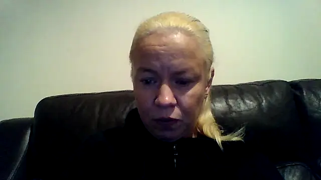 jennyblondeuk live sex cam