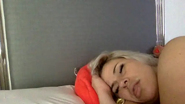 toomuchofafreak's cam snapshot