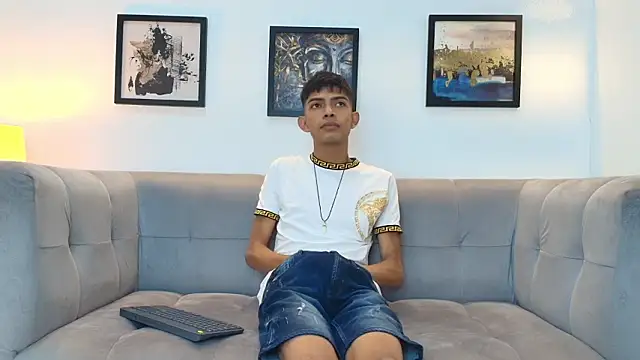 PRETTY_SEX1's cam snapshot