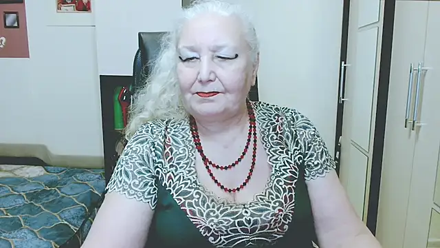 GrannyAlisa's cam snapshot