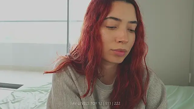 dearnina_'s cam snapshot