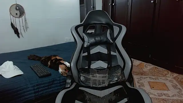 aaron_blug's cam snapshot