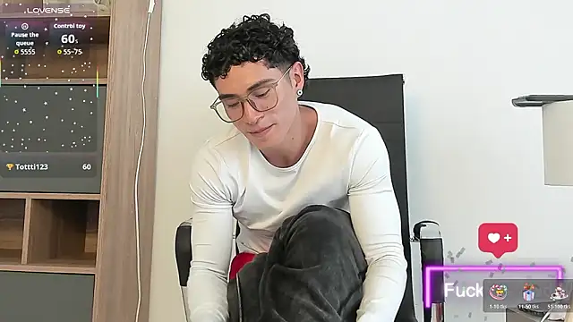 LittleMya_'s cam snapshot