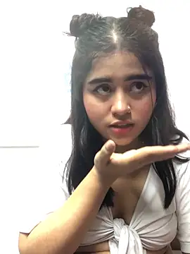 Nara_Bloom's cam snapshot