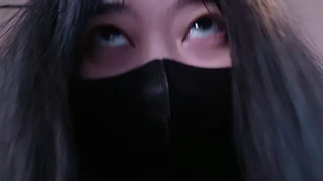 love-uiui live sex cam