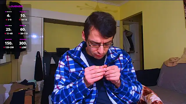 HungEddy live sex cam