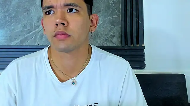 jeremytonner live sex cam