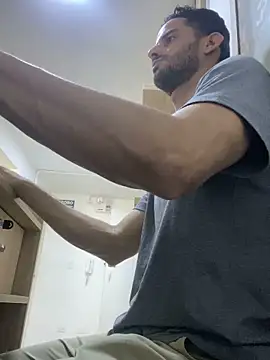 gatoquiles live sex cam