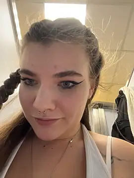 Holy_Tereza live sex cam