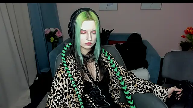 ToxicKittyy's cam snapshot