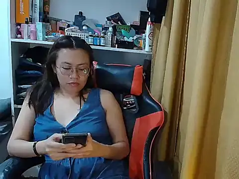 crizzybel's cam snapshot