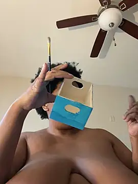 bigmama_deshayyy's cam snapshot