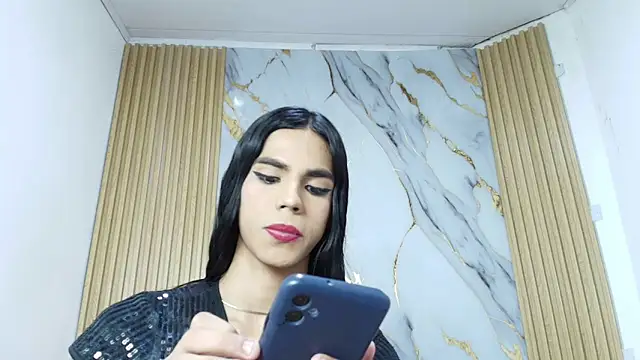 Luluu_08 live sex cam