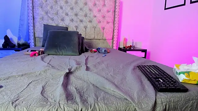 nicolee_millerr live sex cam