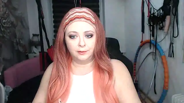 MISSwithDOLLS's cam snapshot