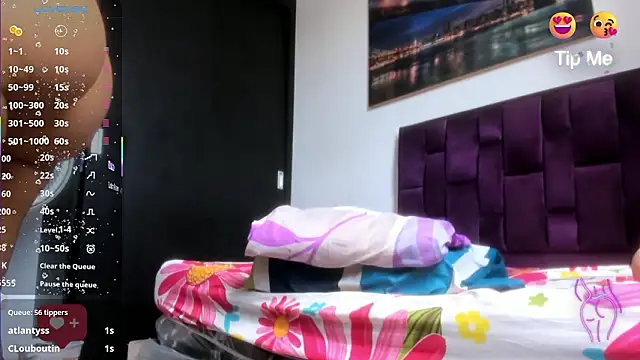 Alicia_Whitee's cam snapshot