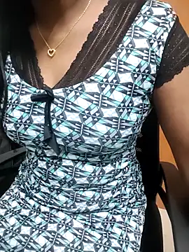 Tamilmallu-duskygirl03's cam snapshot