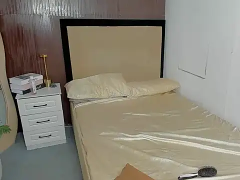 CassieSommereux live sex cam