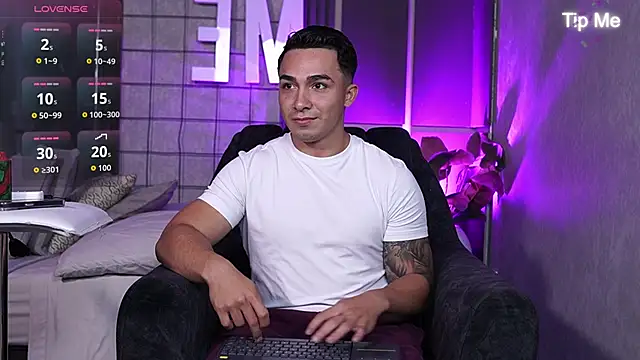 Ryan_Hunt live sex cam