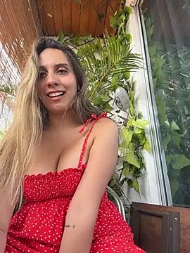 sarah_honey__'s cam snapshot