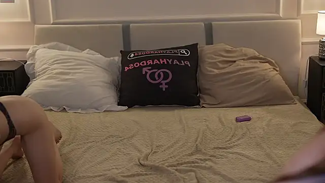 Zlata_Sky's cam snapshot