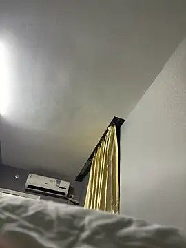 YY-27's cam snapshot