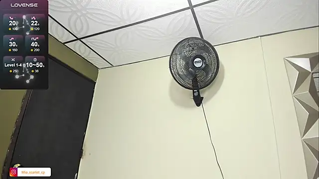 Mia_scarlet69's cam snapshot