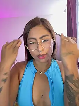 ThamaraGen_ live sex cam