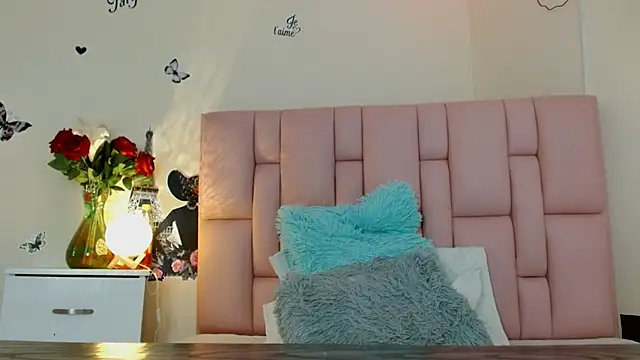 isabela_ferrer_'s cam snapshot