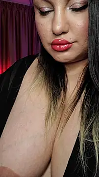 LarissaQuinn's cam snapshot