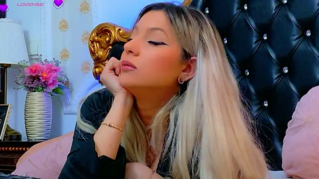 AriannaSins's cam snapshot