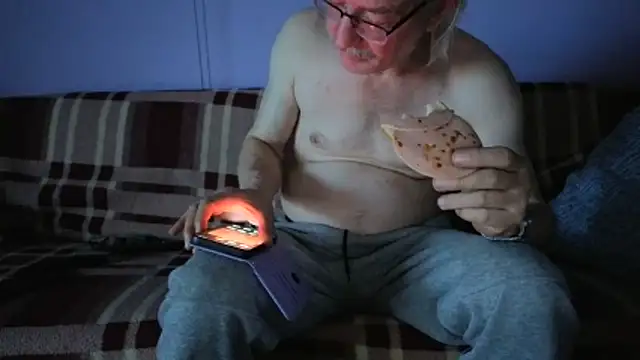 cumloverboyxx69 live sex cam