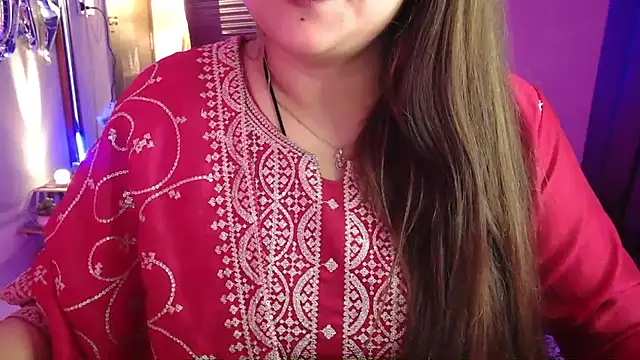 Mitikaa live sex cam