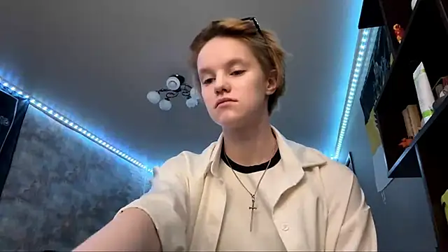 CutieGoga's cam snapshot