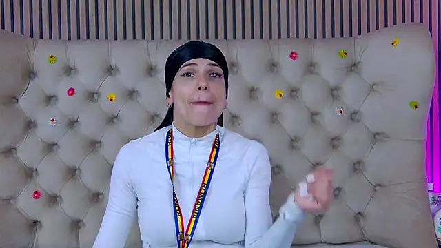 PlayfulShow's cam snapshot