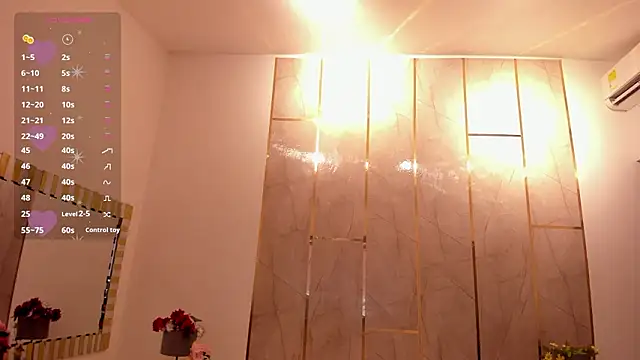 TylerBloom live sex cam