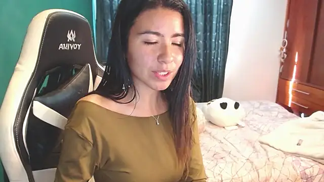 alice_middlee live sex cam