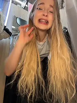 -teenytiny- live sex cam