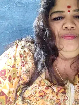 tamilthanushri live sex cam