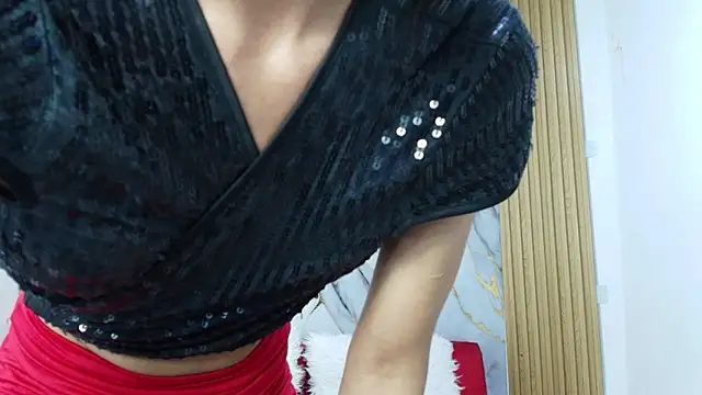 Luluu_08 live sex cam