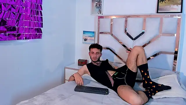 Curlystartt's cam snapshot