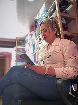 VIOLETA-25_'s cam snapshot