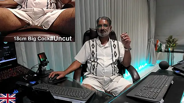 OnlineBossUK live sex cam